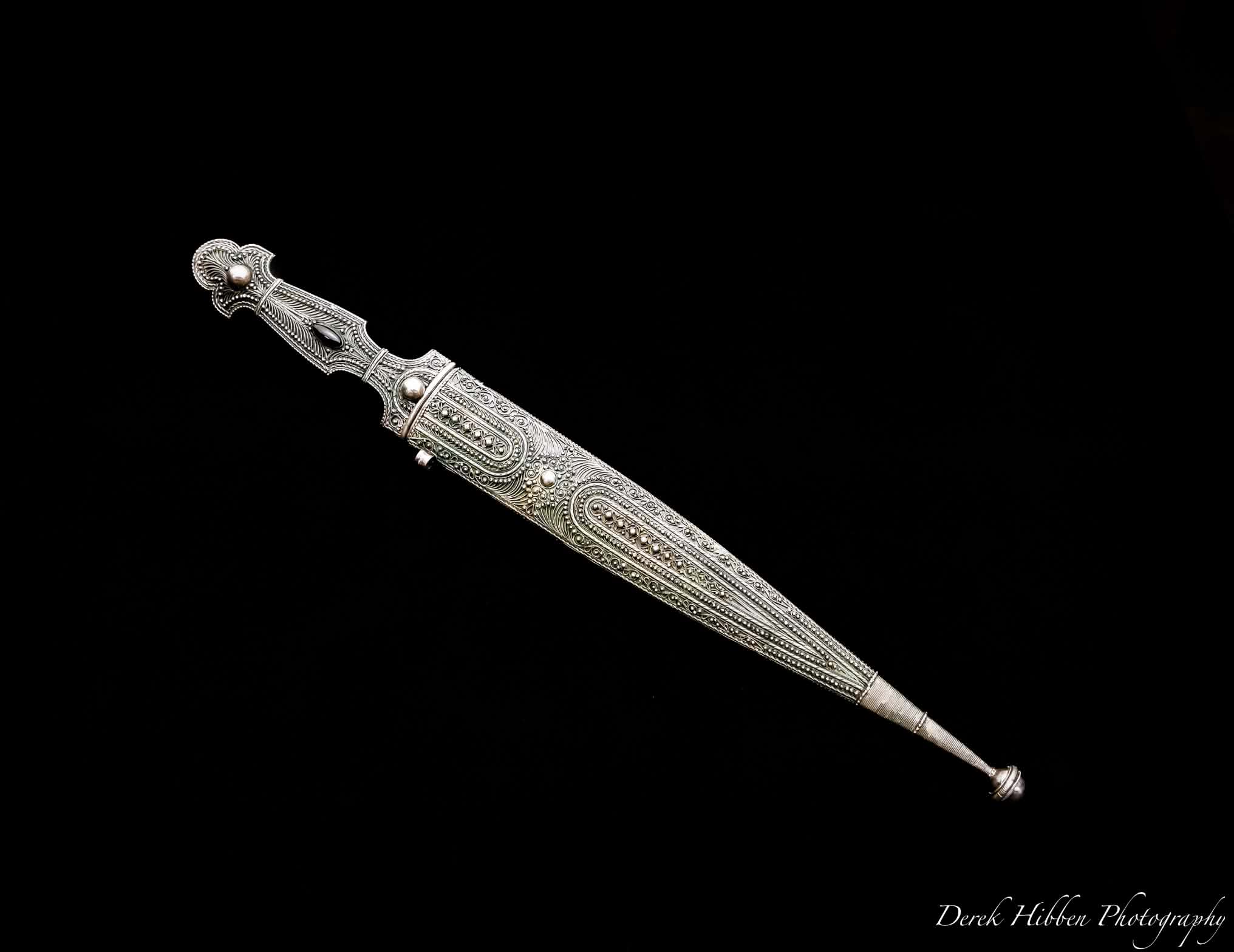 From the Hibben Private Collection: Gil Hibben/Zaza Revishvili Damascus Dagger Collaboration - Image 2